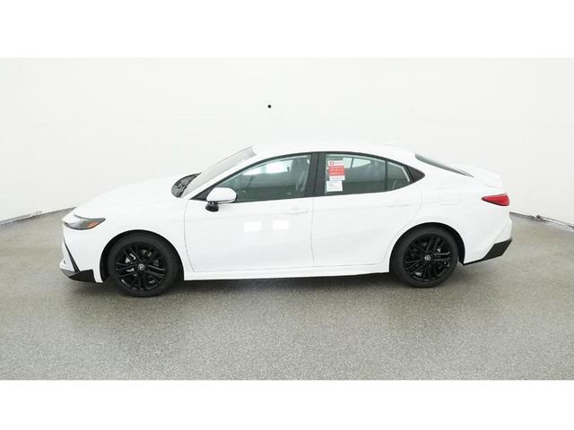 New 2026 Toyota Camry SE FWD image 3