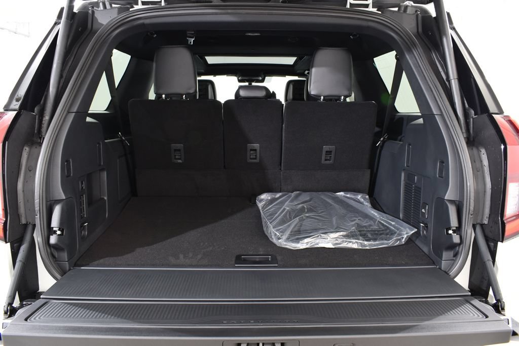 New 2027 Ford Expedition Max Platinum w/ Stealth Performance Package AWD/4WD image 21