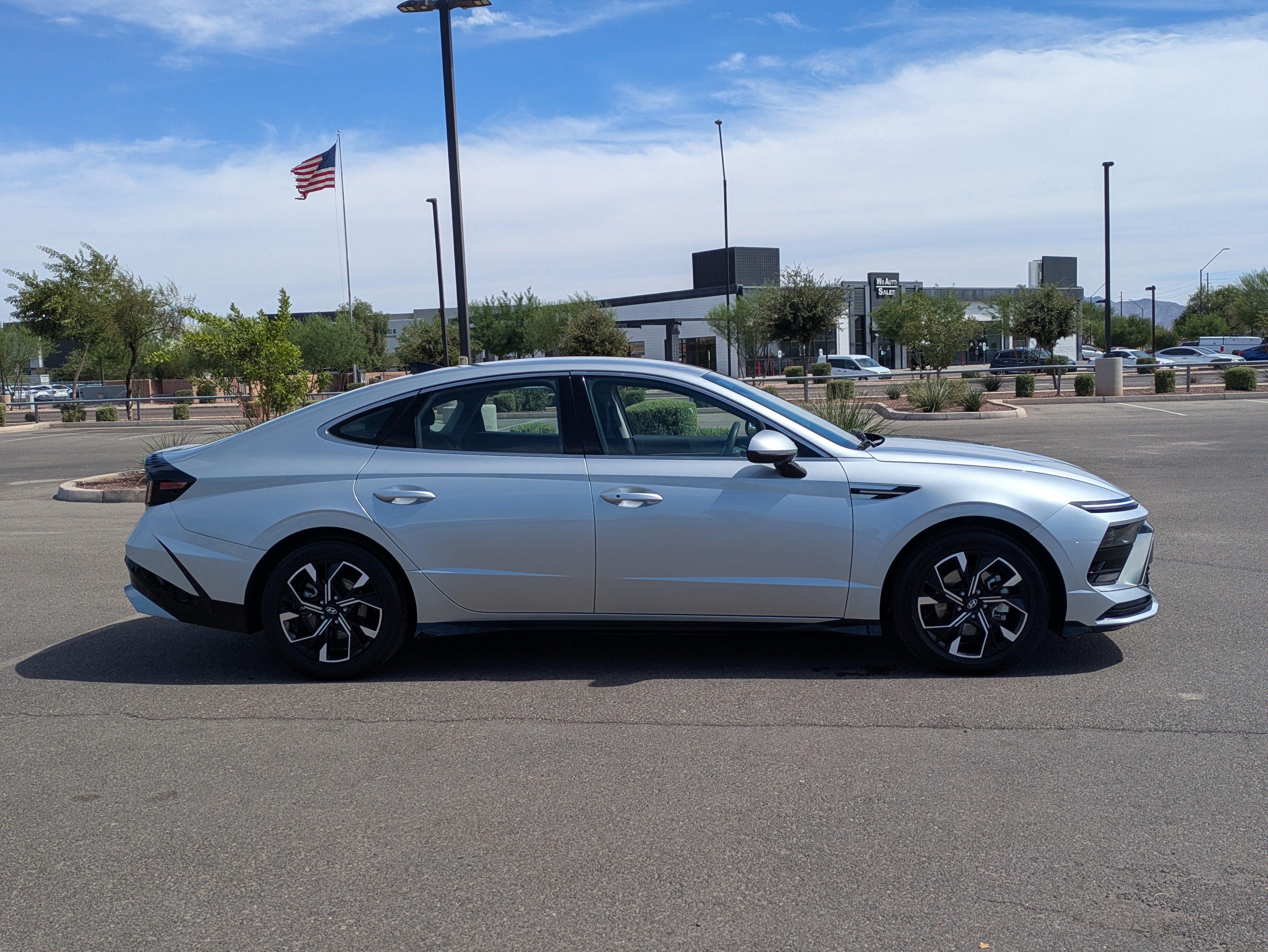 Used 2024 Hyundai Sonata SEL FWD image 6