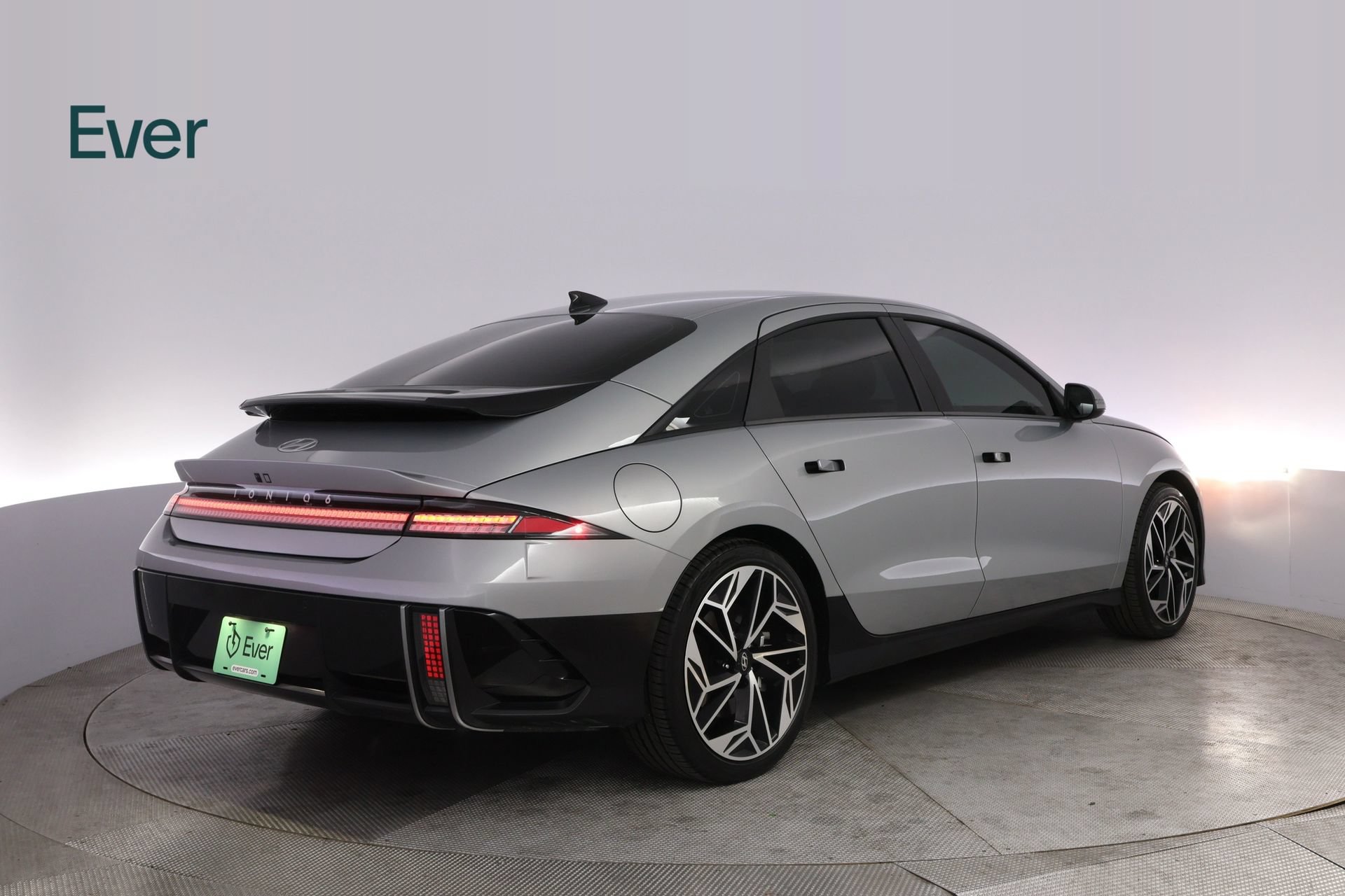 Used 2024 Hyundai Ioniq 6 SEL RWD image 3
