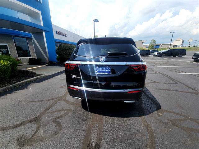 Used 2023 Buick Enclave Essence w/ Experience Buick Package image 6