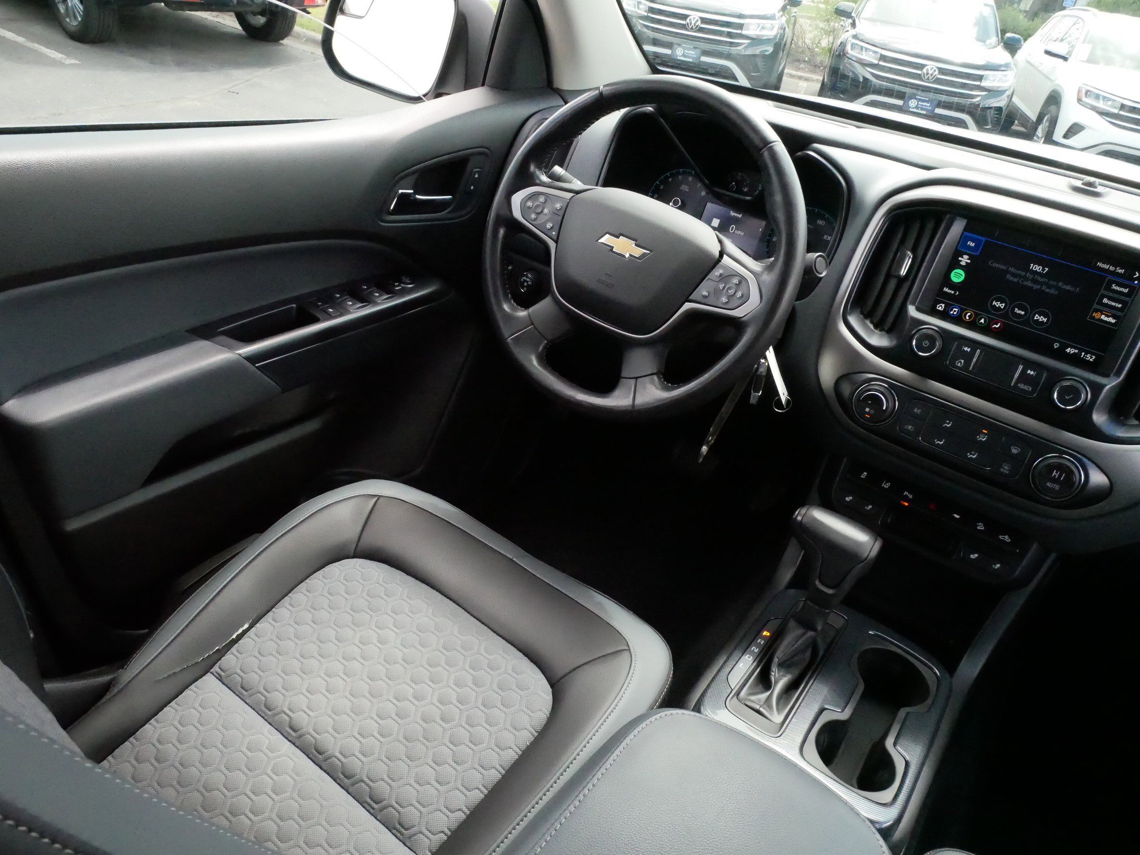 Used 2021 Chevrolet Colorado Z71 w/ Safety Package AWD/4WD image 9