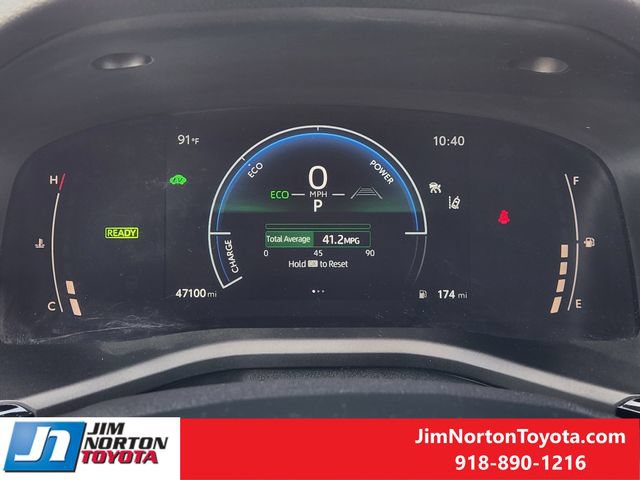 Used 2025 Toyota Camry LE FWD image 16