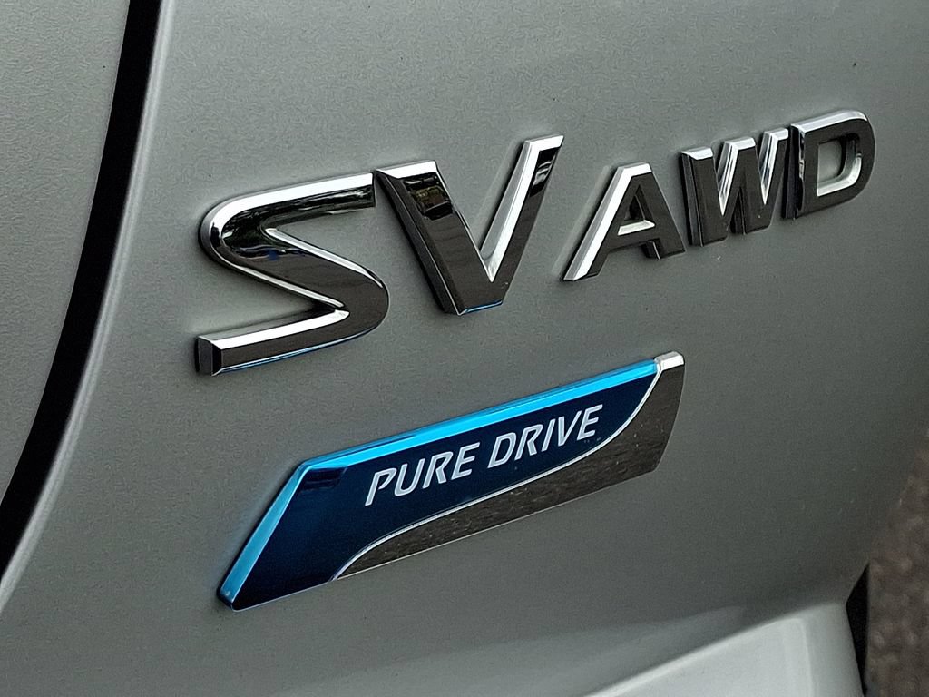 Used 2014 Nissan Juke SV w/ Navigation Package AWD/4WD image 34