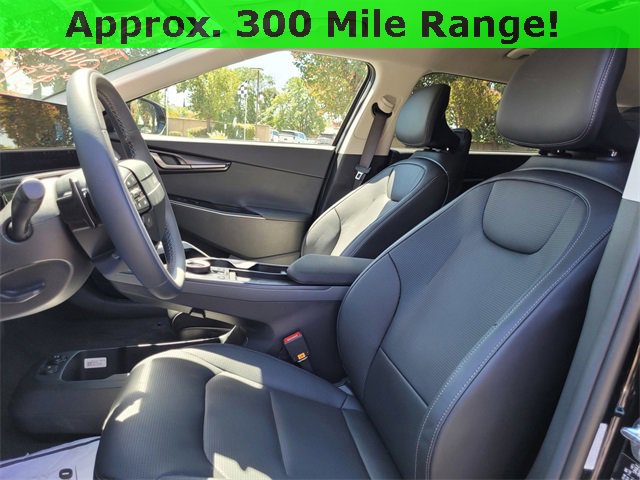 New 2025 Kia EV6 Wind image 8