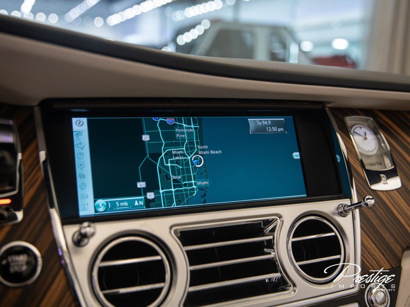 Used 2016 Rolls-Royce Dawn image 50