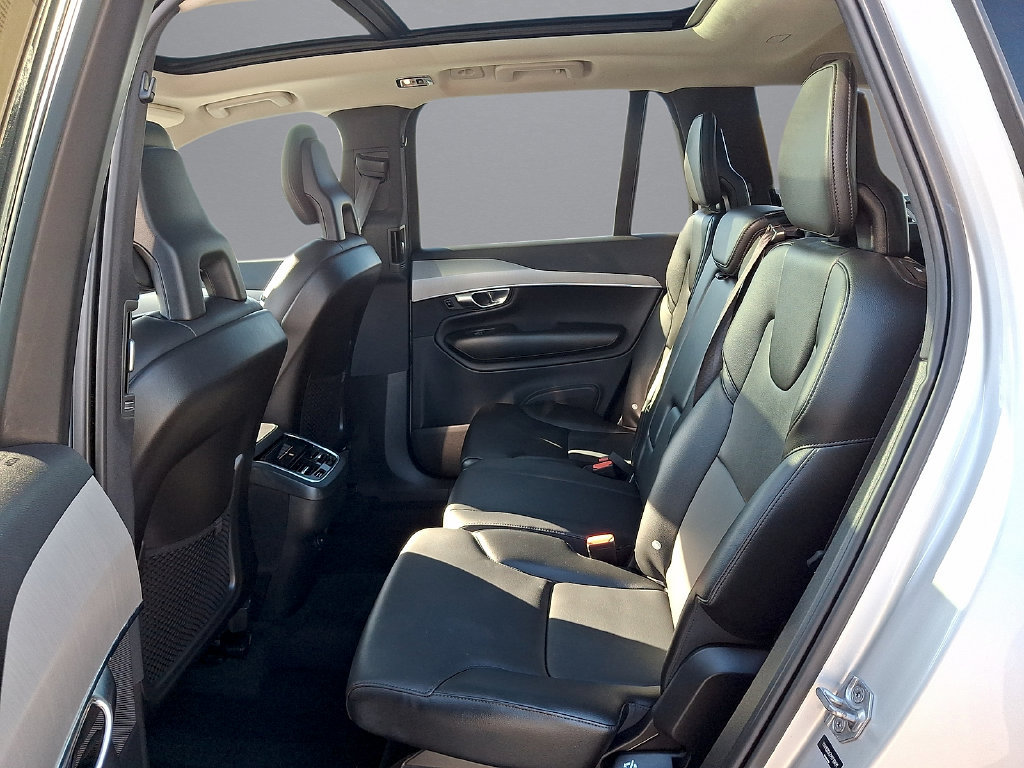 Used 2021 Volvo XC90 T5 Momentum w/ Climate Package FWD image 26