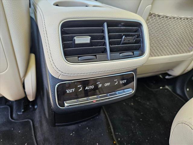 Used 2022 Mercedes-Benz GLS 450 4MATIC image 19