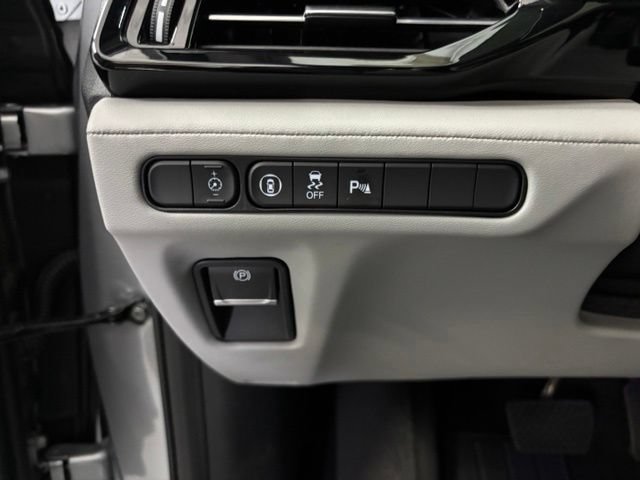 Certified 2023 Acura MDX FWD w/ Technology Package image 31
