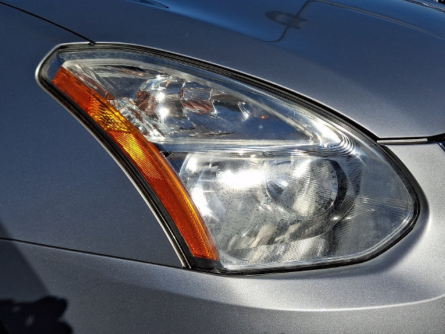 Used 2012 Nissan Rogue SL AWD/4WD image 9
