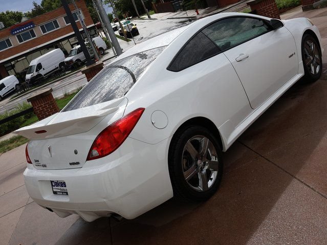 Used 2009 Pontiac G6 GXP w/ Sun And Sound Plus Package FWD image 6