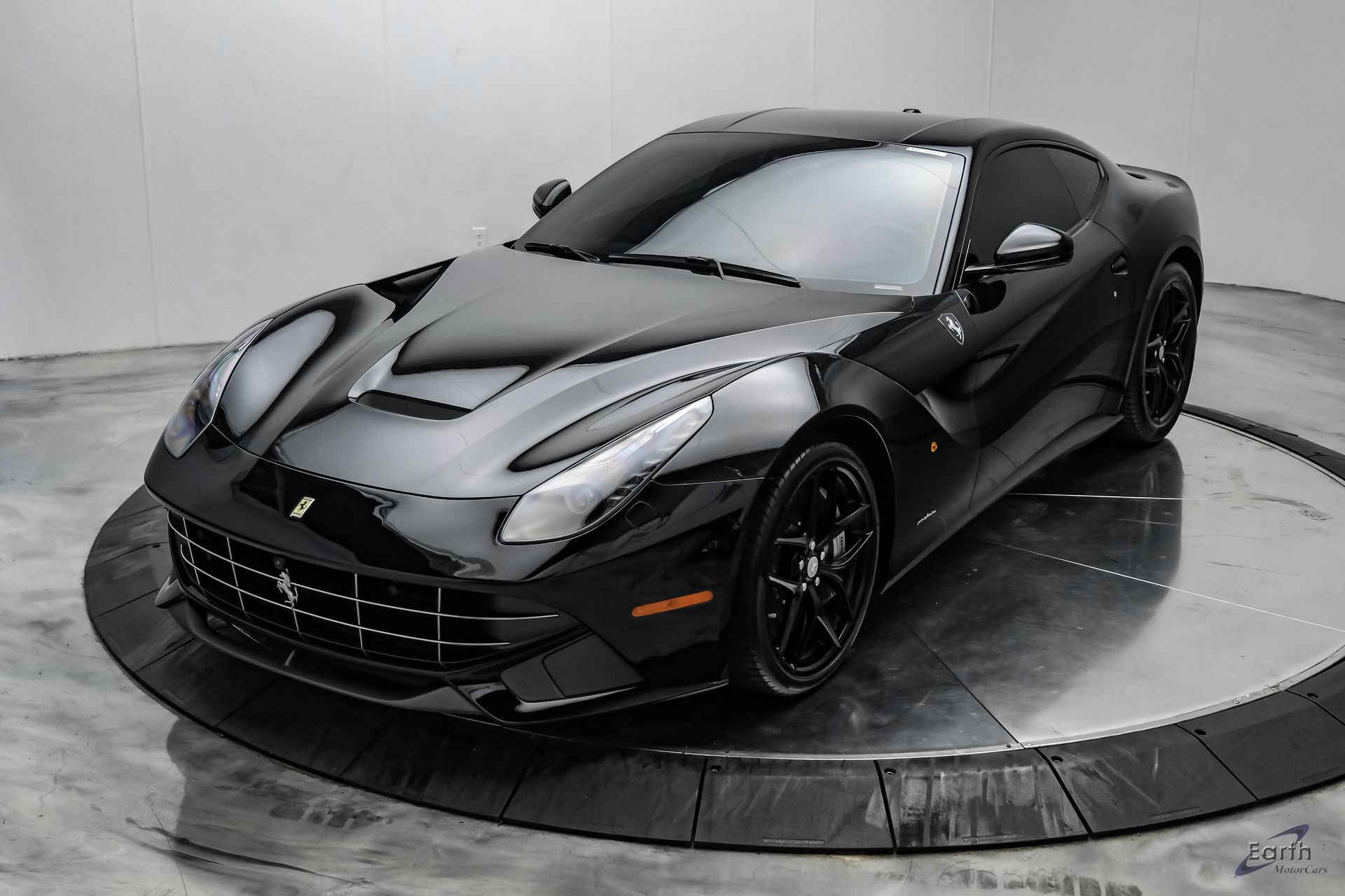 Used 2017 Ferrari F12 Berlinetta RWD image 7