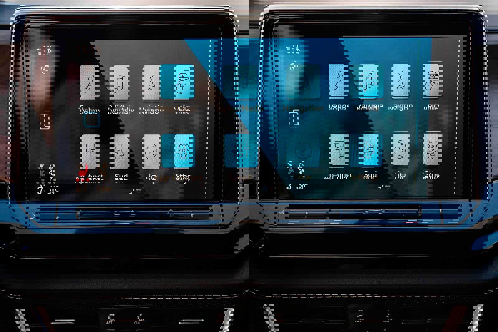 Used 2025 Volkswagen Atlas SE image 30