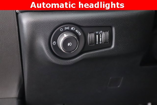 New 2026 Chrysler Pacifica Select image 23