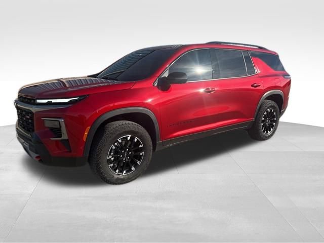 Used 2025 Chevrolet Traverse Z71 w/ Enhanced Driving Package image 2