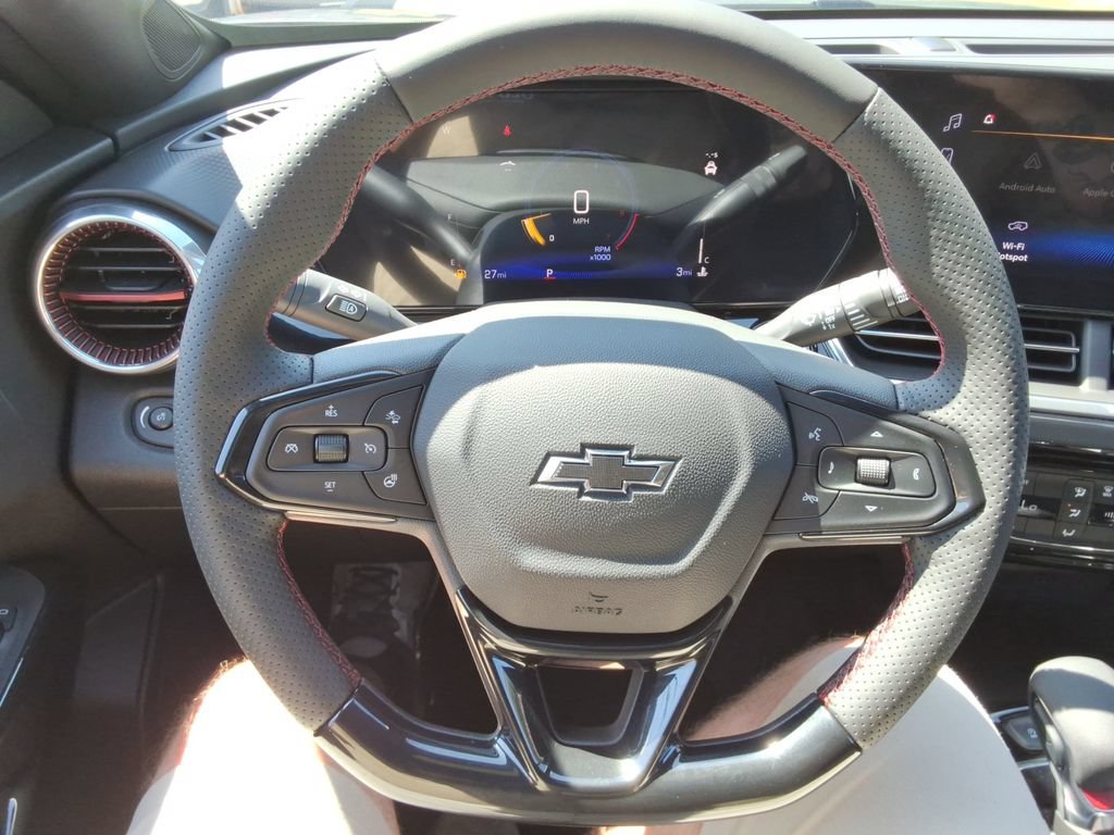 New 2026 Chevrolet Trax RS w/ Sunroof Package FWD image 24