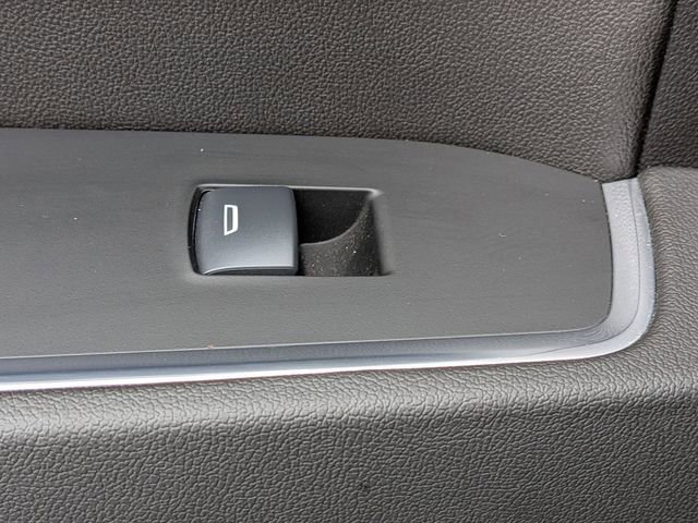 Used 2024 GMC Sierra 1500 SLE w/ Preferred Package image 30