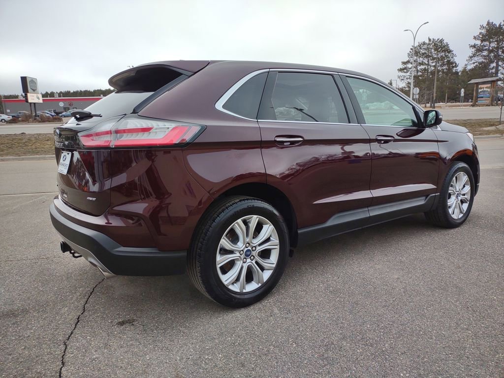 Used 2022 Ford Edge Titanium w/ Class II Trailer Tow Package image 5