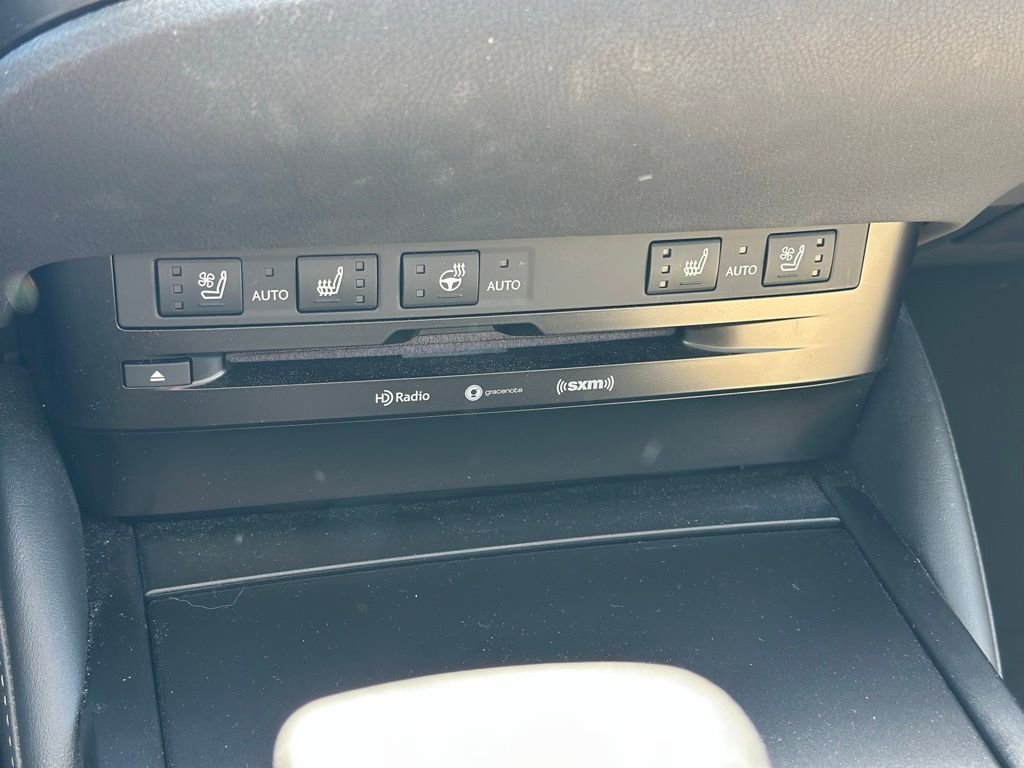 Used 2021 Lexus ES 300h w/ Premium Package image 15