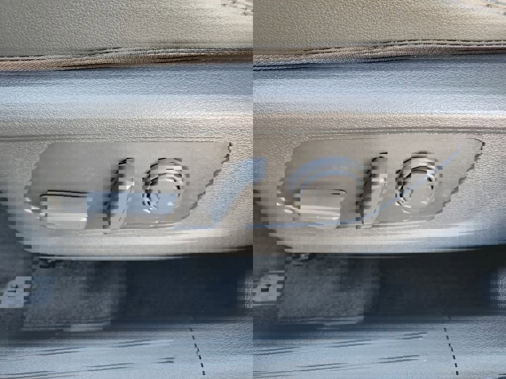 New 2026 Kia Sportage EX w/ EX Panorama Roof Package image 25