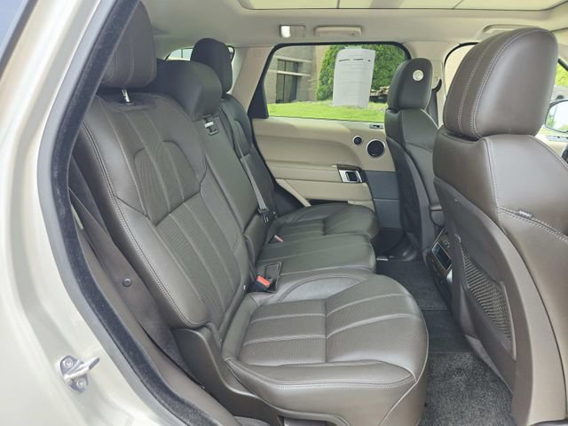 Used 2017 Land Rover Range Rover Sport HSE AWD/4WD image 15