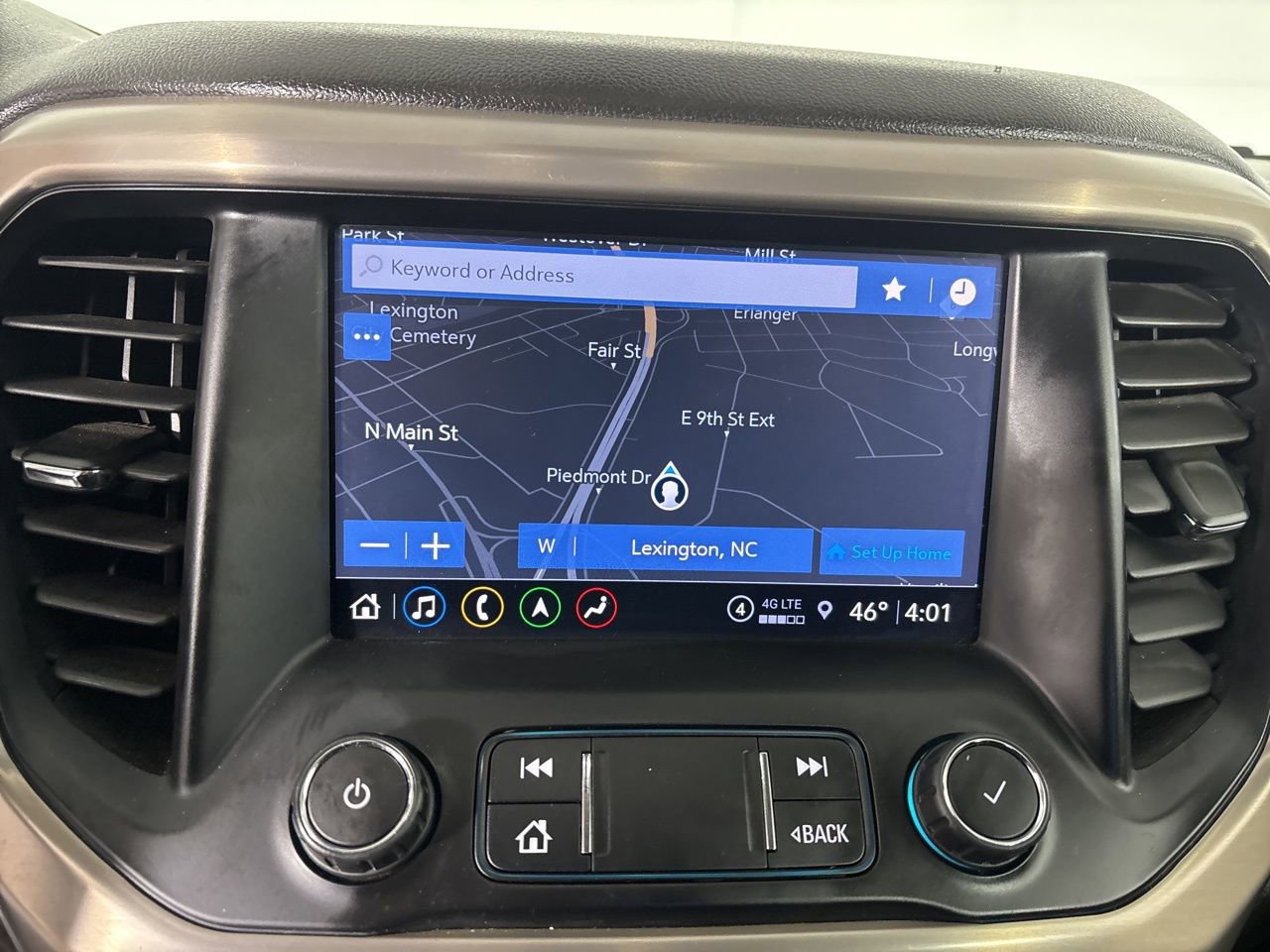 Used 2022 GMC Acadia Denali w/ Denali Ultimate Package image 19