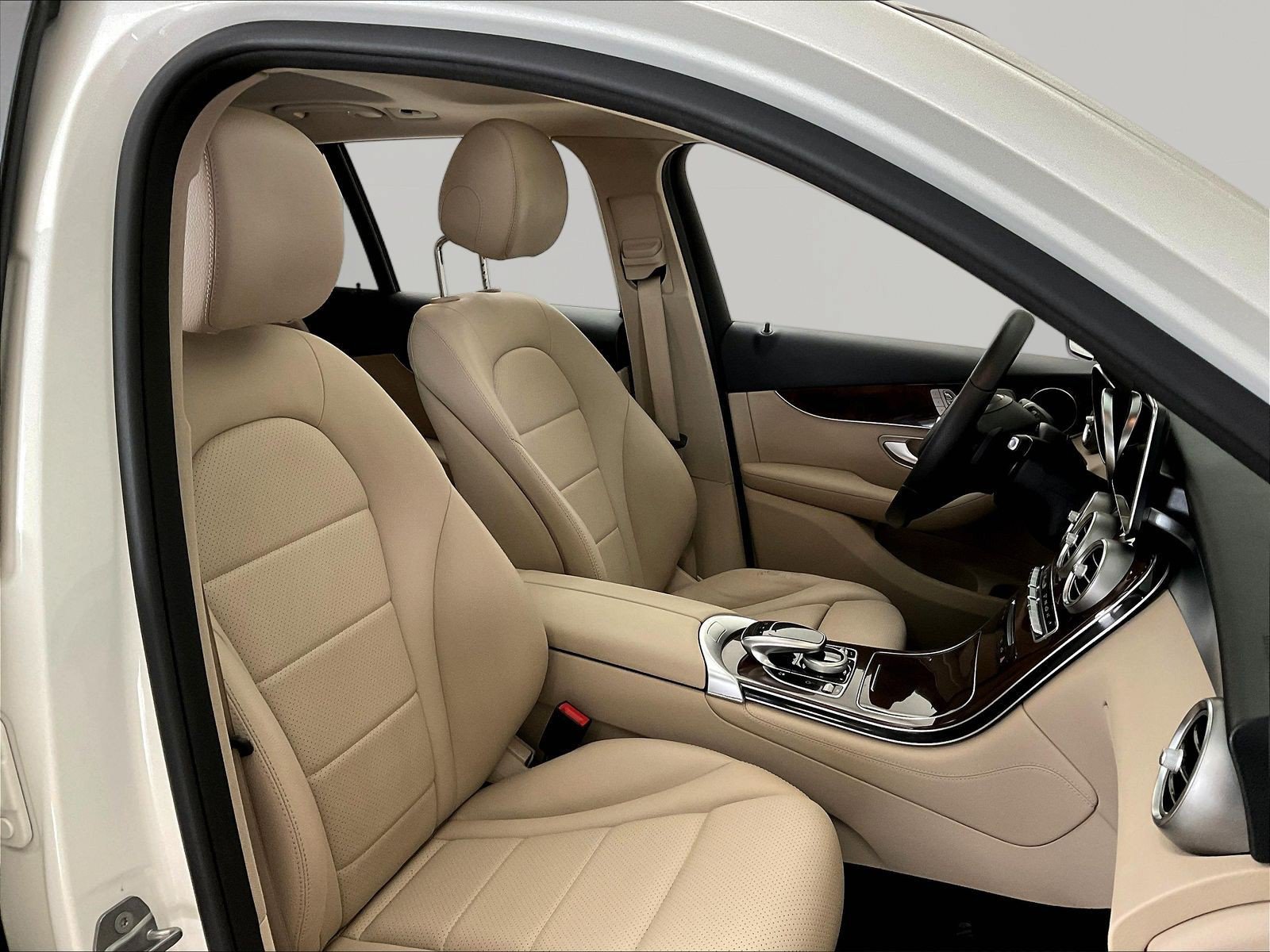 Used 2018 Mercedes-Benz GLC 300 4MATIC image 29