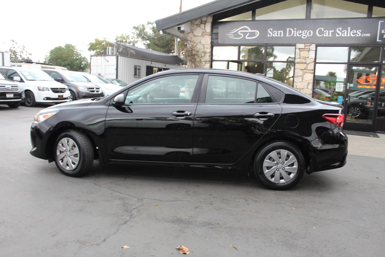 Used 2019 Kia Rio S FWD image 2