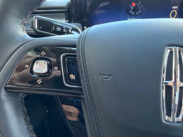 New 2026 Lincoln Aviator AWD image 22