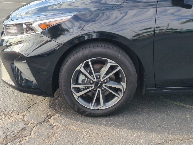 Certified 2023 Kia Forte LXS FWD image 11