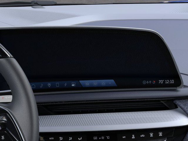 New 2026 Cadillac Optiq Luxury 2 RWD image 20