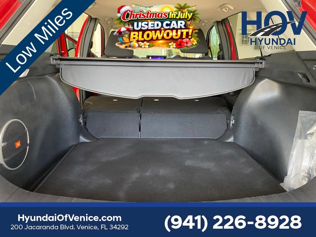 Used 2024 Toyota Corolla Cross LE w/ Moonroof Package FWD image 34