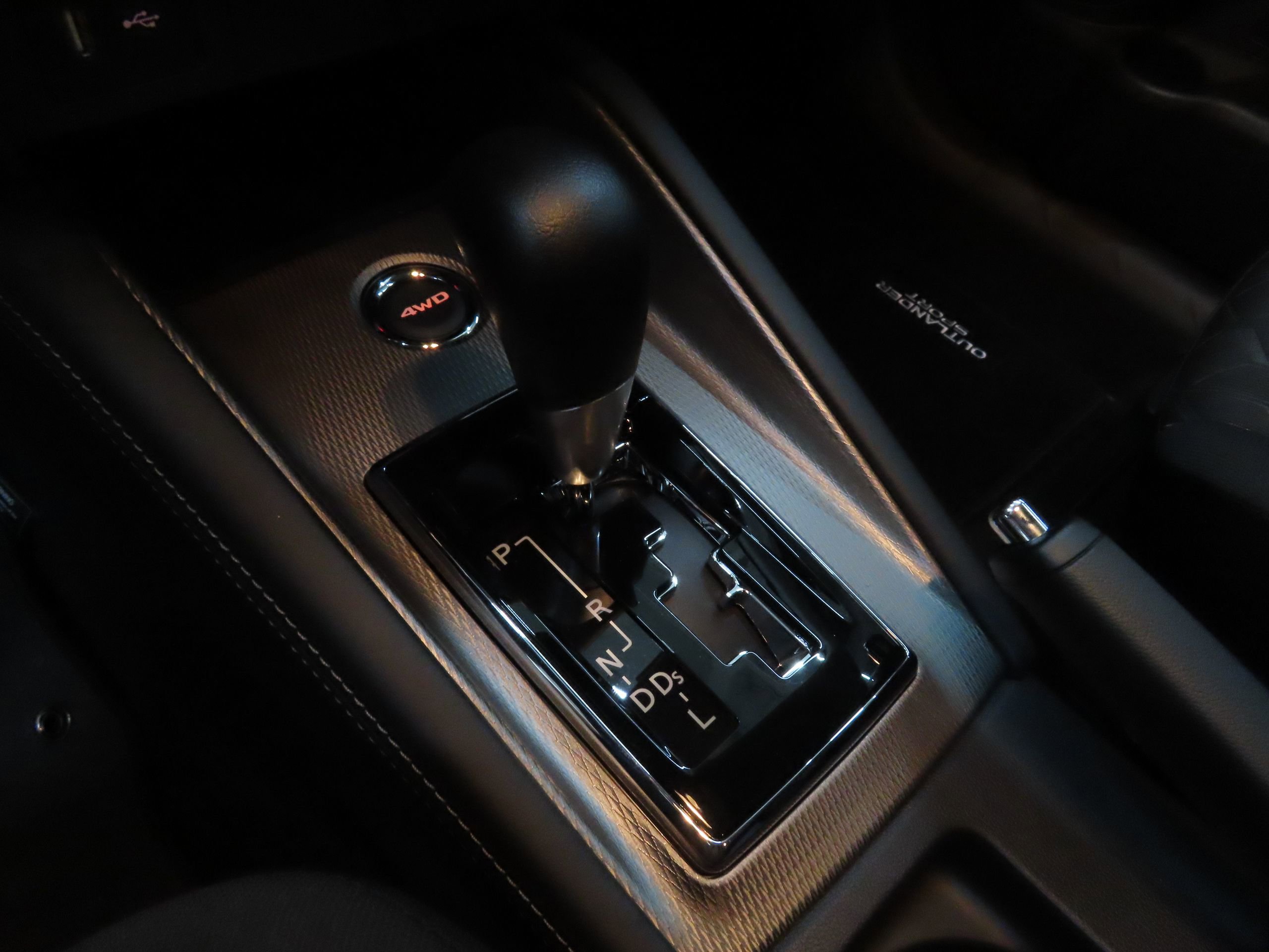 New 2025 Mitsubishi Outlander Sport ES image 15