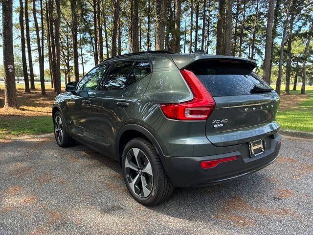 New 2026 Volvo XC40 B5 Plus w/ Protection Package Premier AWD/4WD image 7