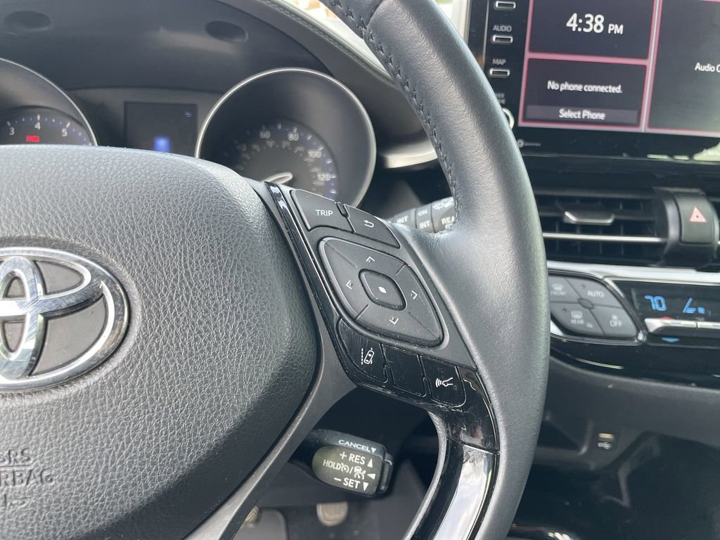 Used 2020 Toyota C-HR Limited image 17