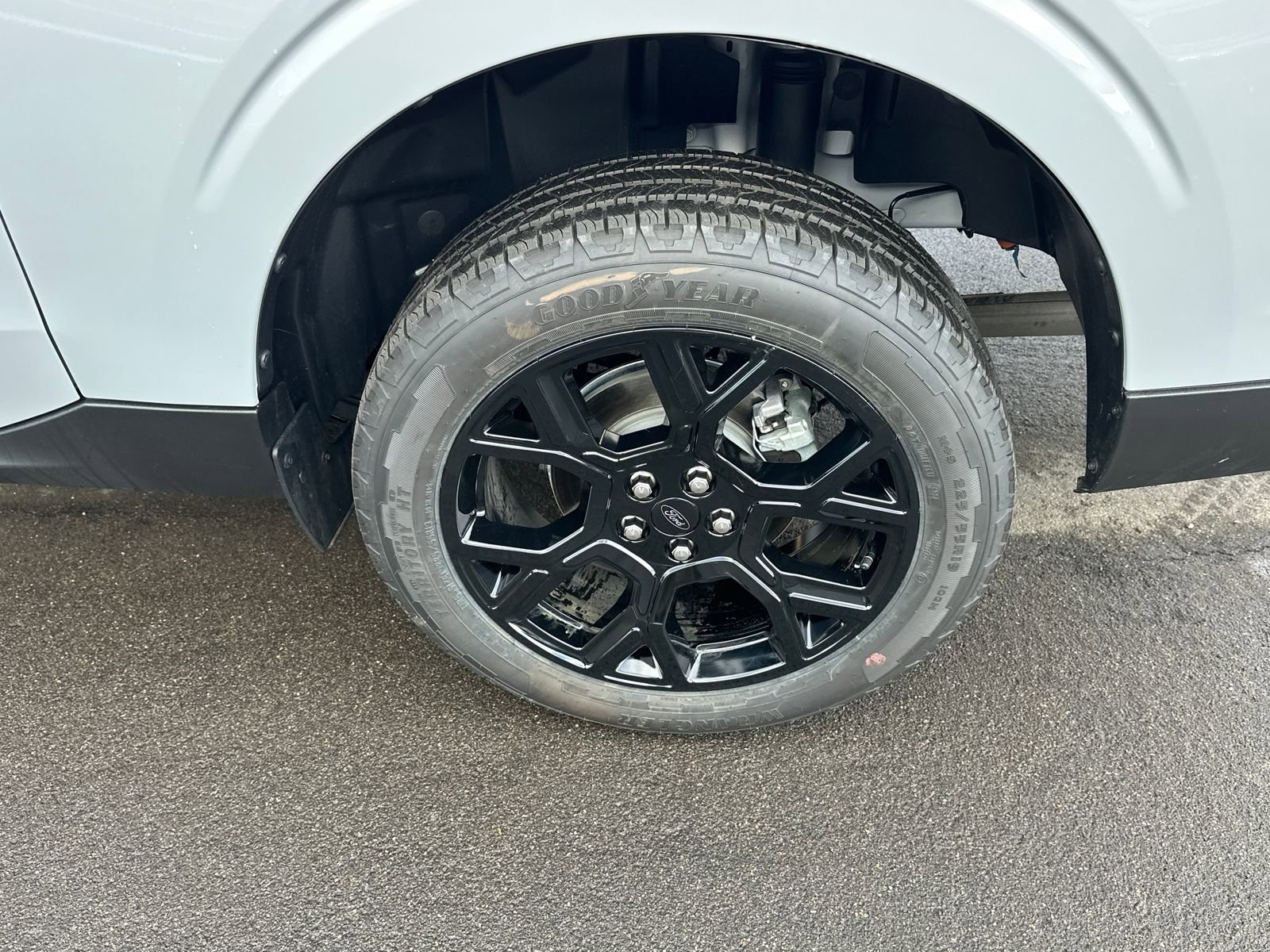 Used 2025 Ford Maverick Lariat w/ Black Appearance Package image 16