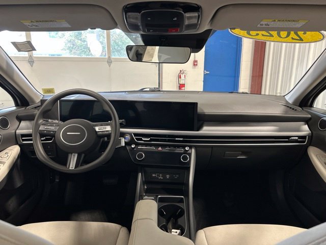 Used 2025 Hyundai Sonata SEL FWD image 15