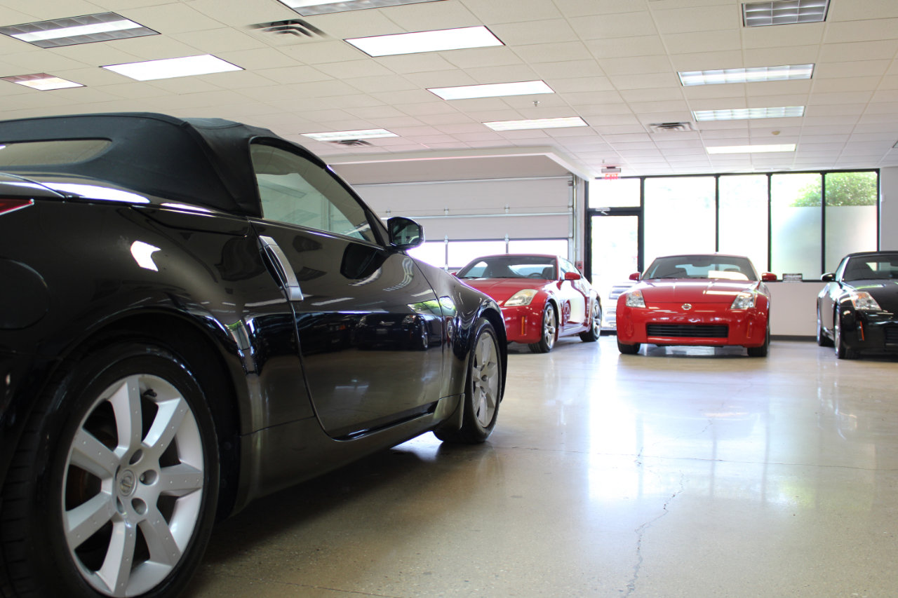 Used 2004 Nissan 350Z Touring image 24