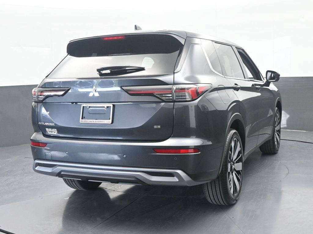 New 2026 Mitsubishi Outlander SE FWD image 5