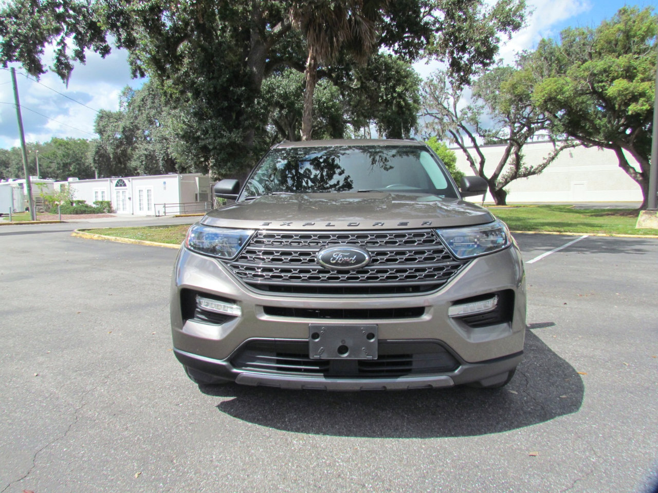 Used 2021 Ford Explorer XLT w/ Equipment Group 202A image 11