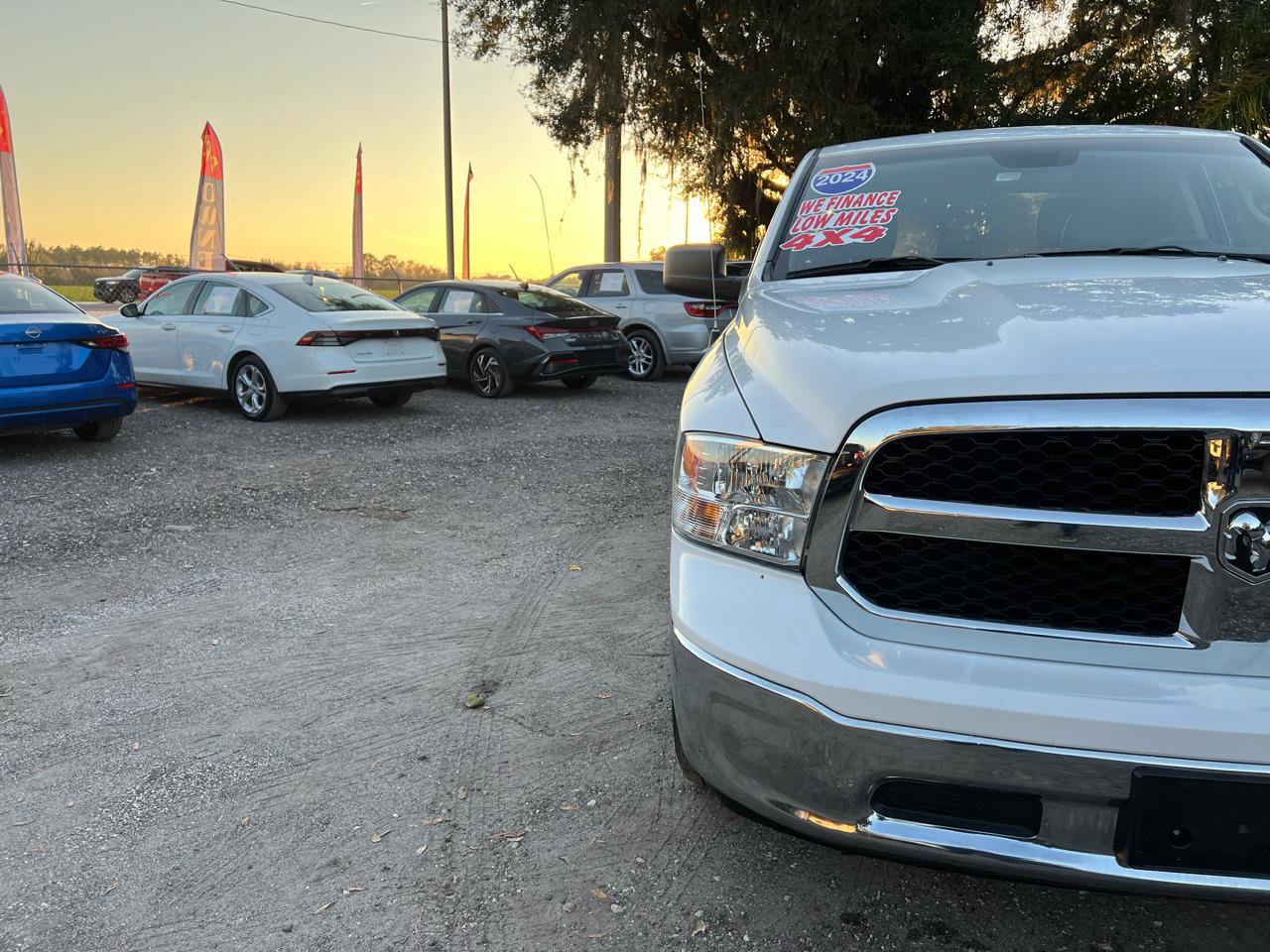 Used 2024 RAM 1500 Classic SLT AWD/4WD image 9