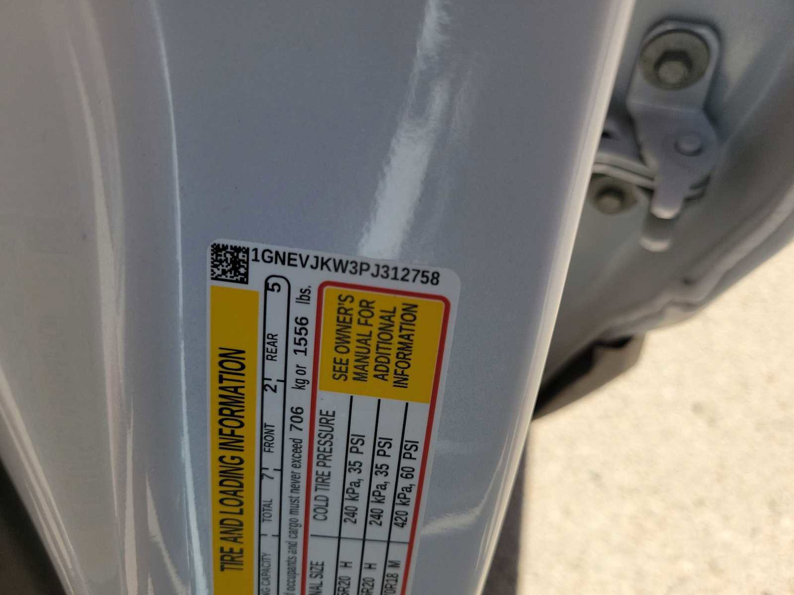 Used 2023 Chevrolet Traverse RS image 25