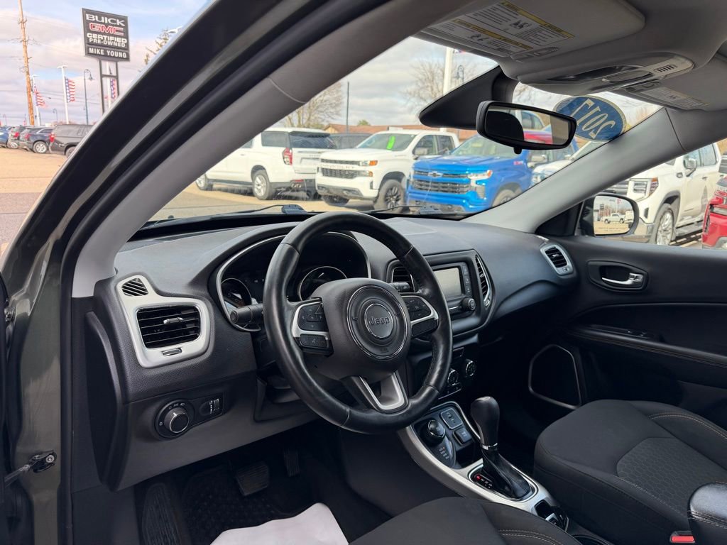 Used 2017 Jeep Compass Sport w/ Cold Weather Group image 12