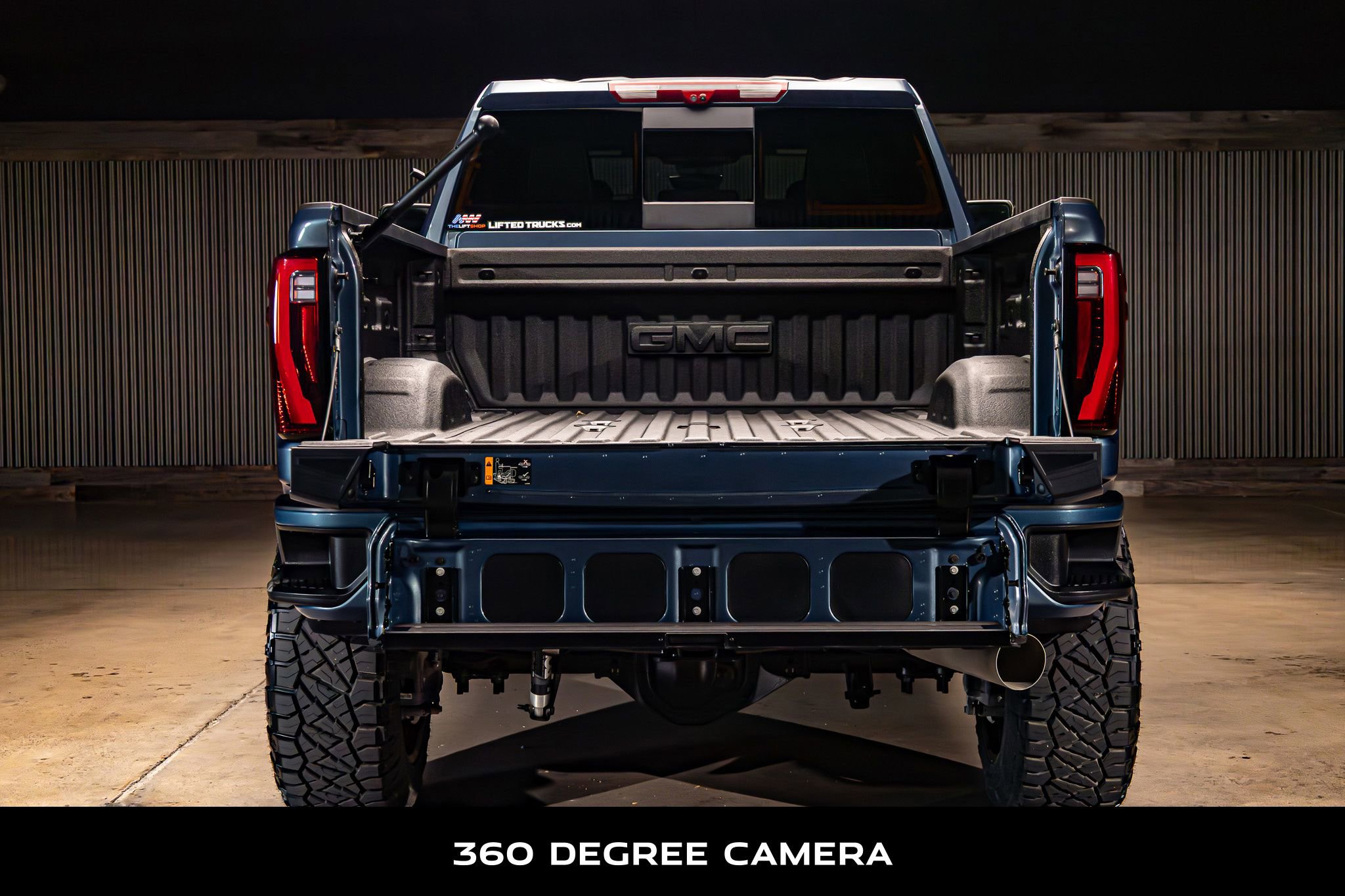 Used 2025 GMC Sierra 2500 Denali w/ Denali Reserve Package AWD/4WD image 9