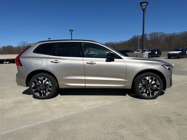 New 2026 Volvo XC60 T8 Plus w/ Protection Package Premier image 8