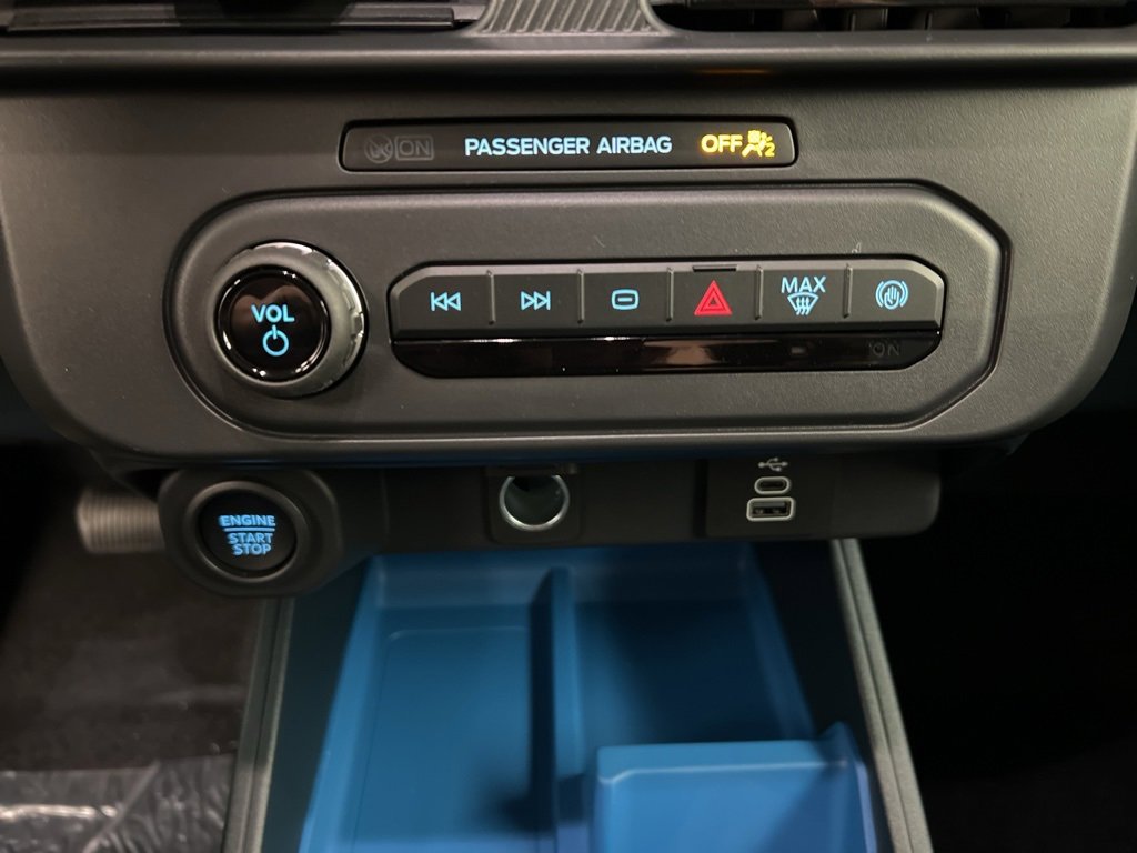 New 2025 Ford Maverick XLT w/ XLT Luxury Package image 14