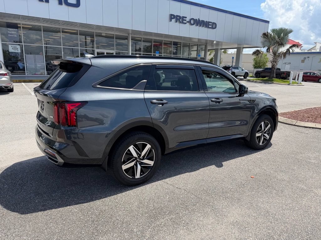 Used 2021 Kia Sorento EX w/ Panoramic Sunroof Package AWD/4WD image 3