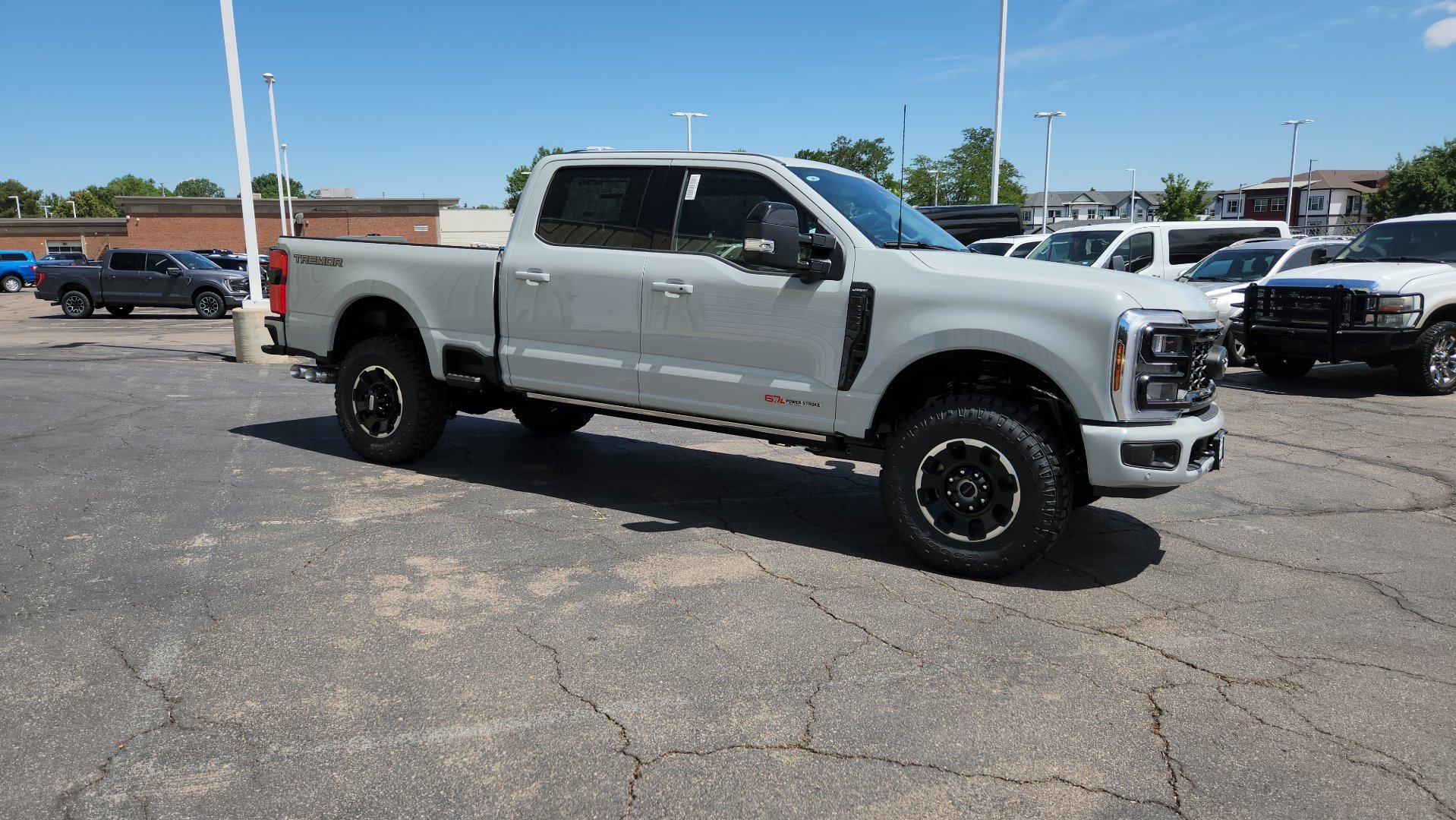 New 2026 Ford F350 Lariat w/ Tremor Off-Road Package AWD/4WD image 23