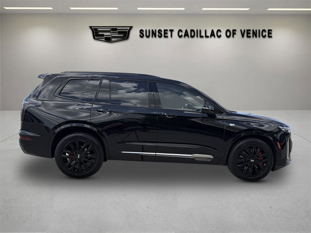 Certified 2025 Cadillac XT6 Sport w/ Platinum Package image 2