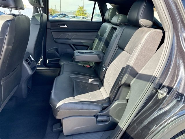 Used 2021 Volkswagen Atlas Cross Sport SE w/ Panoramic Sunroof Package image 22